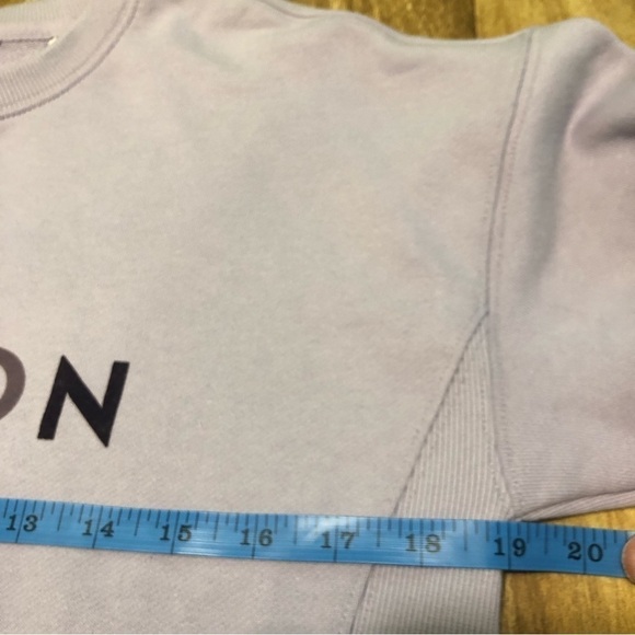 PELOTON Mauve Purple Crewneck Pullover Black Slogan Spellout Womens Size XS - Picture 5 of 9